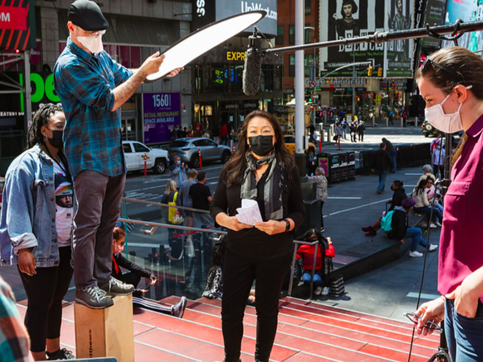 The series’ first episode follows a volunteer group in Queens as it puts on a pop-up event to raise spirits during the pandemic.